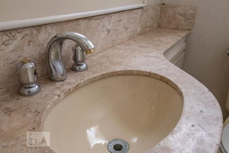 Apartamento para alugar com 222m², 4 quartos e 3 vagas Apartamento para alugar com 222m², 4 quartos e 3 vagasLavabo