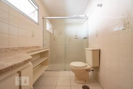 Apartamento para alugar com 222m², 4 quartos e 3 vagas Apartamento para alugar com 222m², 4 quartos e 3 vagasBanheiro da Suíte