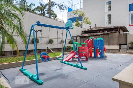 Apartamento para alugar com 222m², 4 quartos e 3 vagas Apartamento para alugar com 222m², 4 quartos e 3 vagasPlayground