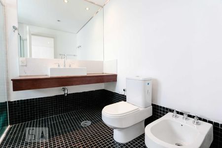 Apartamento à venda com 180m², 2 quartos e 4 vagassuite 2