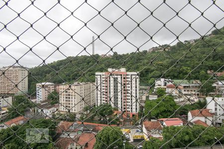 Vista sala de apartamento para alugar com 2 quartos, 58m² em Rio Comprido, Rio de Janeiro