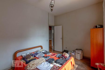 Casa à venda com 300m², 4 quartos e 2 vagas Casa à venda com 300m², 4 quartos e 2 vagasQuarto 2