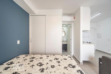 Quarto de kitnet/studio para alugar com 1 quarto, 35m² em Real Parque, São Paulo