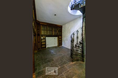 Casa para alugar com 800m², 4 quartos e 4 vagasSala Adega