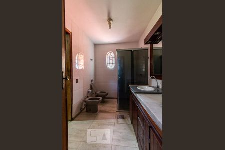 Casa para alugar com 800m², 4 quartos e 4 vagasBanheiro Suíte 4