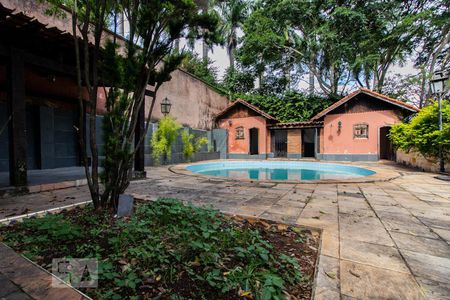 Casa para alugar com 800m², 4 quartos e 4 vagasPiscina