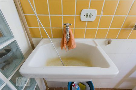 Apartamento à venda com 65m², 2 quartos e 1 vagaÁrea de Serviço