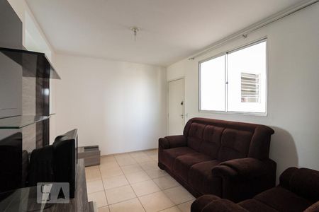 Sala de apartamento para alugar com 3 quartos, 70m² em Paquetá, Belo Horizonte