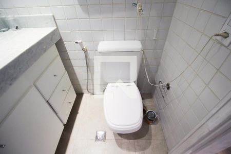 Banheiro da Suíte  de apartamento para alugar com 1 quarto, 82m² em Indianópolis, São Paulo