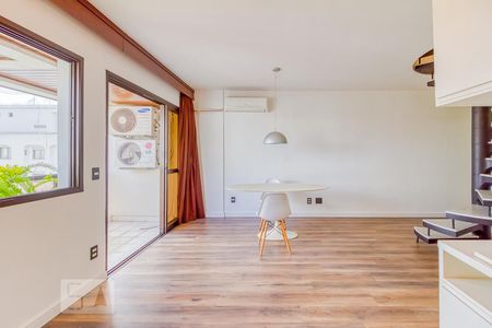 Apartamento para alugar com 82m², 1 quarto e 1 vagaSala