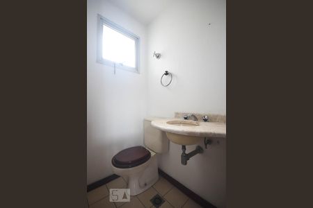 Lavabo de apartamento à venda com 3 quartos, 205m² em Vila Andrade, São Paulo