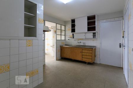 Apartamento à venda com 80m², 2 quartos e 1 vaga Apartamento à venda com 80m², 2 quartos e 1 vagaCozinha