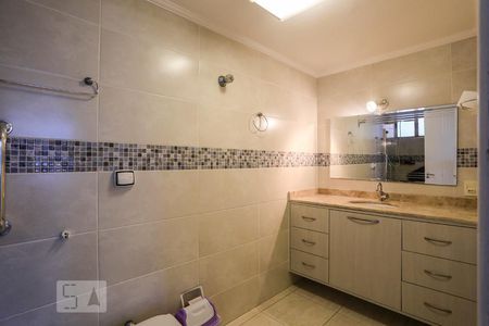 Banheiro de apartamento à venda com 2 quartos, 80m² em Pinheiros, São Paulo