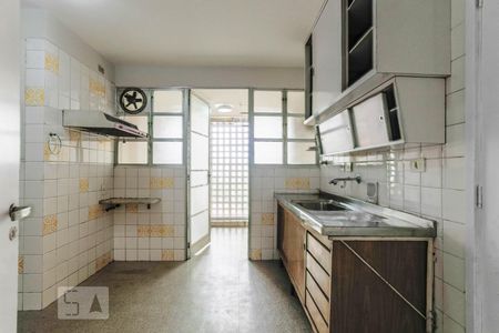 Apartamento à venda com 80m², 2 quartos e 1 vaga Apartamento à venda com 80m², 2 quartos e 1 vagaCozinha