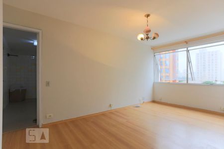 Sala de apartamento à venda com 2 quartos, 80m² em Pinheiros, São Paulo