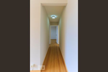 Corredor de apartamento à venda com 2 quartos, 80m² em Pinheiros, São Paulo
