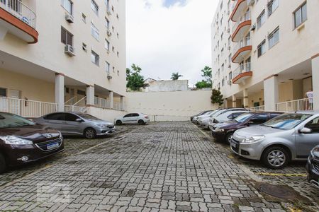 Apartamento à venda com 60m², 2 quartos e 1 vaga Apartamento à venda com 60m², 2 quartos e 1 vagaGaragem