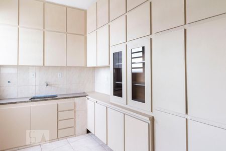 Apartamento para alugar com 108m², 2 quartos e sem vagaCozinha 