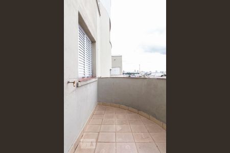 Apartamento para alugar com 108m², 2 quartos e sem vagaSacada quarto 2