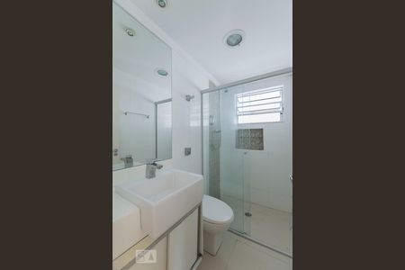 Banheiro social de apartamento à venda com 3 quartos, 101m² em Vila Mariana, São Paulo