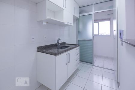 Cozinha de apartamento para alugar com 2 quartos, 60m² em Água Branca, São Paulo