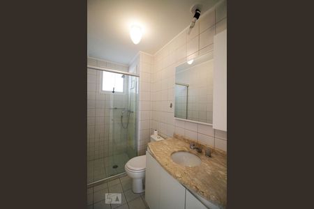 Banheiro de apartamento para alugar com 3 quartos, 120m² em Perdizes, São Paulo