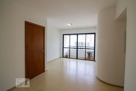 Sala de apartamento para alugar com 3 quartos, 120m² em Perdizes, São Paulo