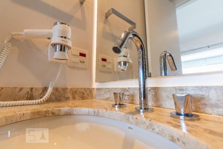 Banheiro de kitnet/studio à venda com 1 quarto, 33m² em Brooklin Paulista, São Paulo