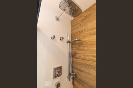 Banheiro de kitnet/studio à venda com 1 quarto, 33m² em Brooklin Paulista, São Paulo