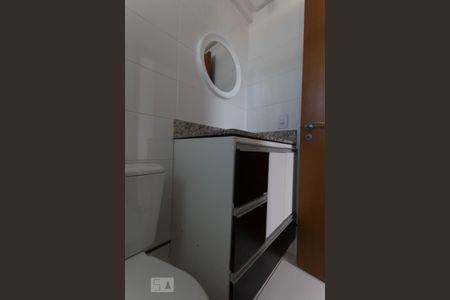 Apartamento para alugar com 60m², 2 quartos e 1 vaga Apartamento para alugar com 60m², 2 quartos e 1 vagaBanheiro