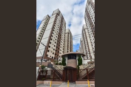 Apartamento à venda com 75m², 3 quartos e 2 vagasFachada