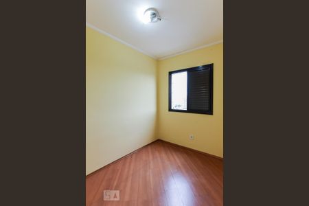 Apartamento à venda com 75m², 3 quartos e 2 vagasQuarto 2