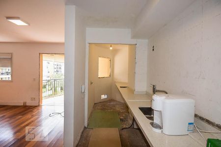 Apartamento para alugar com 124m², 2 quartos e 2 vagas Apartamento para alugar com 124m², 2 quartos e 2 vagasCozinha