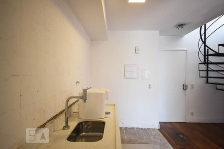 Apartamento para alugar com 124m², 2 quartos e 2 vagas Apartamento para alugar com 124m², 2 quartos e 2 vagasCozinha