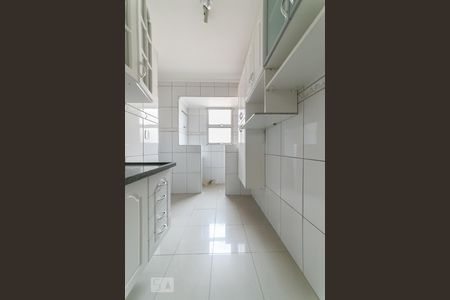 Cozinha de apartamento à venda com 2 quartos, 64m² em Vila Progresso, Campinas