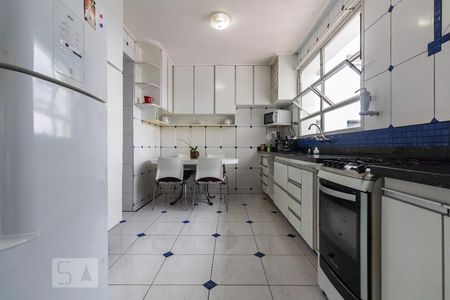 Apartamento à venda com 119m², 3 quartos e 2 vagasCozinha