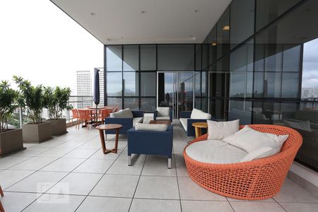 Lounge de kitnet/studio à venda com 1 quarto, 32m² em Centro, Osasco