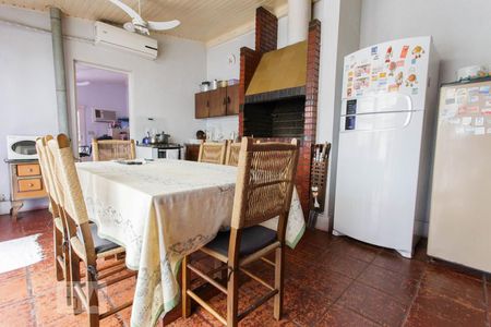 Apartamento à venda com 150m², 2 quartos e 4 vagasChurrasqueira