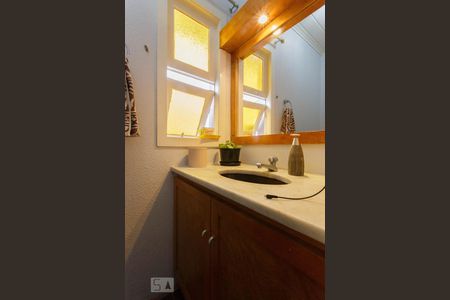 Apartamento à venda com 150m², 2 quartos e 4 vagasLavabo