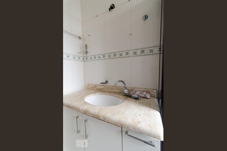 Apartamento para alugar com 80m², 2 quartos e sem vagaBanheiro