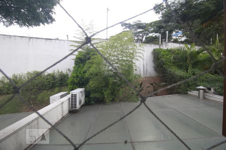 Casa de condomínio para alugar com 240m², 3 quartos e 3 vagasVista da suíte 1