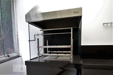 Casa de condomínio para alugar com 240m², 3 quartos e 3 vagasDetalhe da churrasqueira