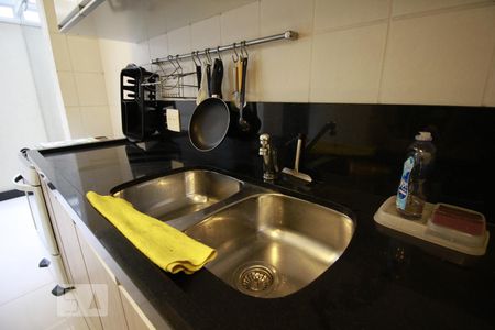 Casa de condomínio para alugar com 240m², 3 quartos e 3 vagasPia