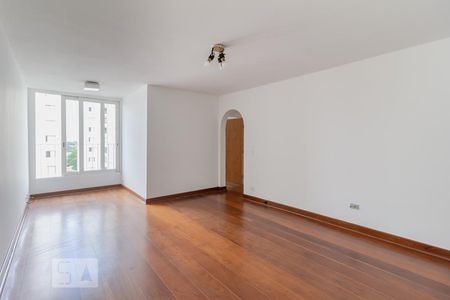 Apartamento para alugar com 75m², 2 quartos e 1 vaga Apartamento para alugar com 75m², 2 quartos e 1 vagaSala