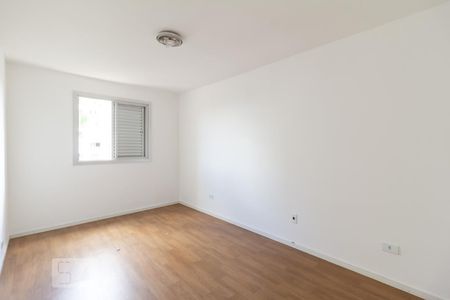 Apartamento para alugar com 75m², 2 quartos e 1 vaga Apartamento para alugar com 75m², 2 quartos e 1 vagaPrimeiro dormitório