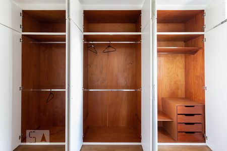 Apartamento para alugar com 75m², 2 quartos e 1 vaga Apartamento para alugar com 75m², 2 quartos e 1 vagaSegundo dormitório