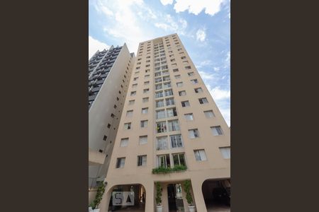 Apartamento para alugar com 75m², 2 quartos e 1 vaga Apartamento para alugar com 75m², 2 quartos e 1 vagaFachada