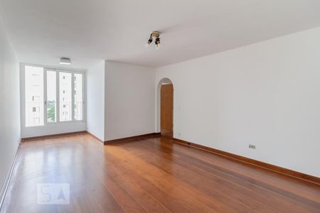 Apartamento para alugar com 75m², 2 quartos e 1 vaga