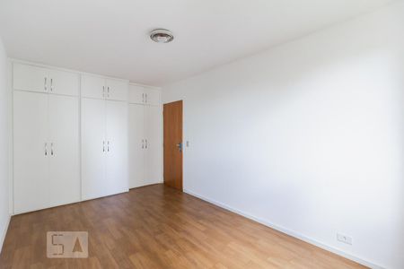 Apartamento para alugar com 75m², 2 quartos e 1 vaga Apartamento para alugar com 75m², 2 quartos e 1 vagaPrimeiro dormitório