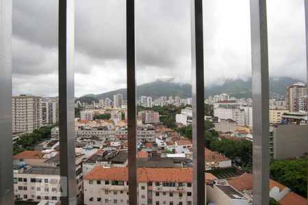Vista quarto 1 de apartamento para alugar com 2 quartos, 70m² em Vila Isabel, Rio de Janeiro